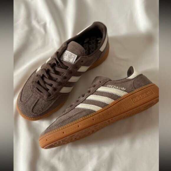 NWT Women's Adidas Handball Spezial Shoes Brown White - Picture 7 of 8
